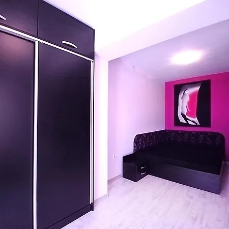 아파트 Private With Parking And Pool *