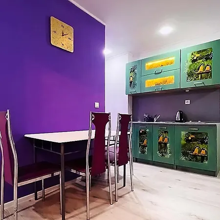 Private With Parking And Pool * بالشيك