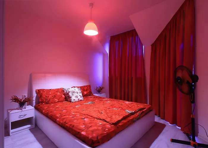 Private With Parking And Pool Lägenhet *