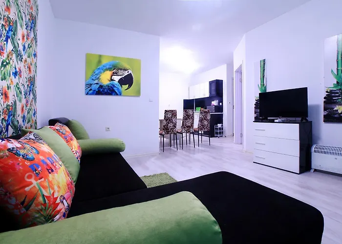 Private With Parking And Pool * Baltjik