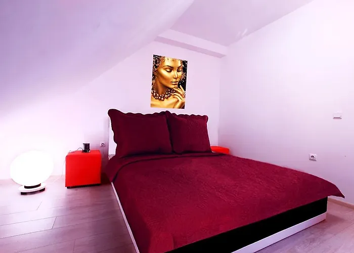 Private With Parking And Pool * Baltjik