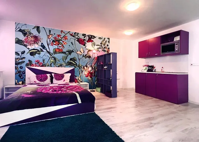 Private With Parking And Pool *