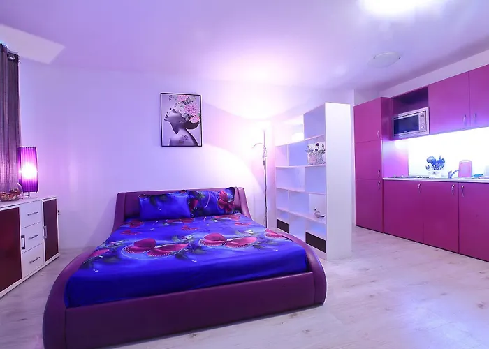 Private With Parking And Pool * Baltjik