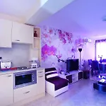 Private With Parking And Pool Baltjik