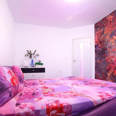 Private With Parking And Pool * Balchik