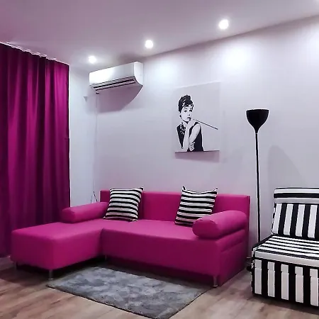 Private With Parking And Pool