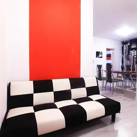 Private With Parking And Pool Apartment Balchik