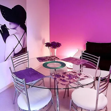 Private With Parking And Pool Apartament Bałczik