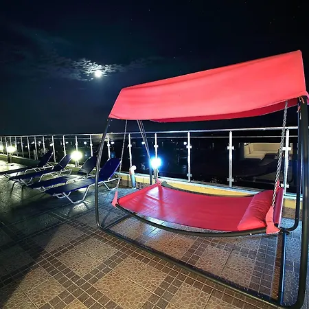 Апартамент Private With Parking And Pool *