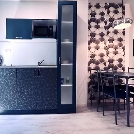 Private With Parking And Pool Bałczik