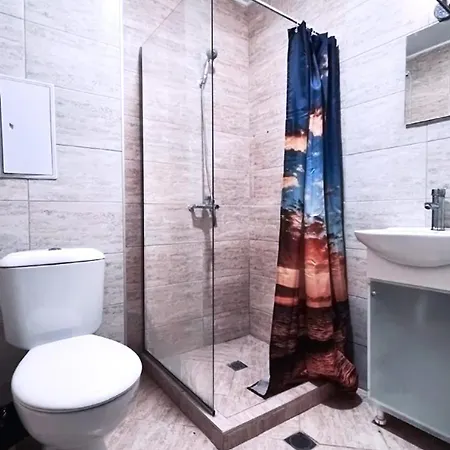 Private With Parking And Pool