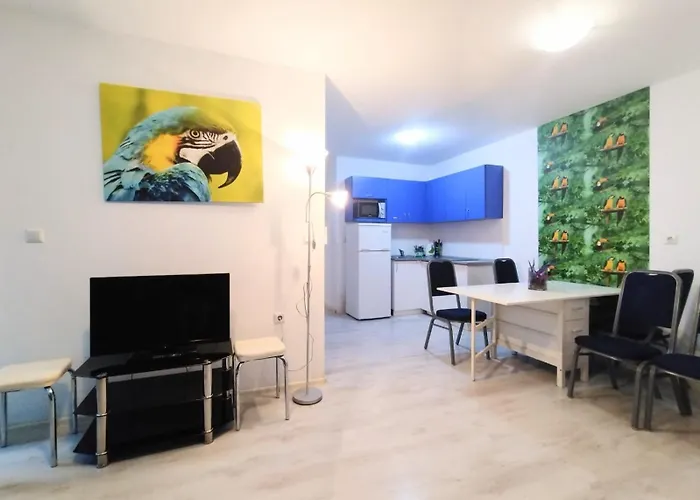 Private With Parking And Pool Appartement Balchik