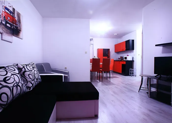 Apartmán Private With Parking And Pool Balčik