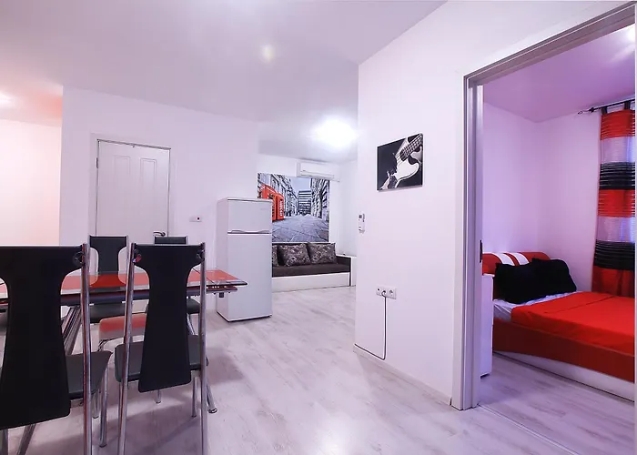 Private With Parking And Pool Apartmán *